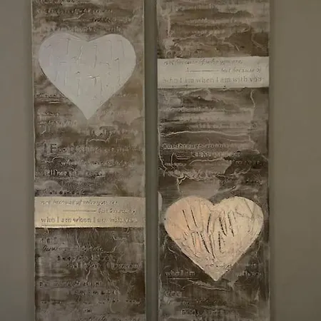 Kaeytaennoellinen Yksioe Rauhallisella Alueella! *