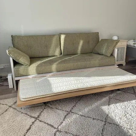 Apartamento Kaeytaennoellinen Yksioe Rauhallisella Alueella! *